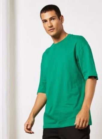 Noon Essential box fit t-shirt offer
