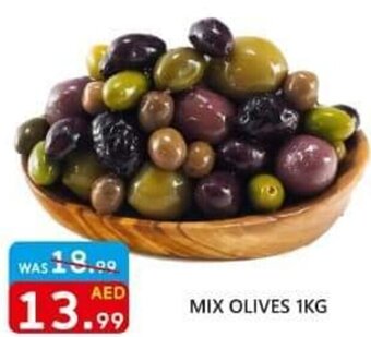 United Hypermarket Mix Olives 1kg offer