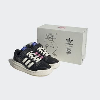 Adidas Forum low shoes offer