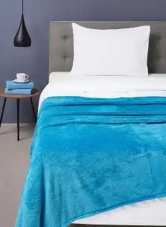 Noon Lightweight summer blanket queen size 260 gsm chevron design extra soft all season blanket bed and sofa throw 150 x 200 cms offer