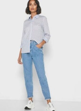 Noon Mom jeans blue offer