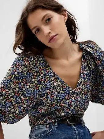 GAP Balloon sleeve top offer