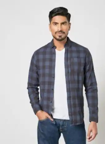 Noon Checkered collar shirt blue offer