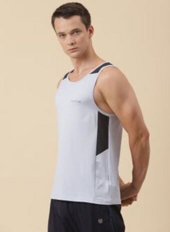 Noon Essential sports training vest blue offer