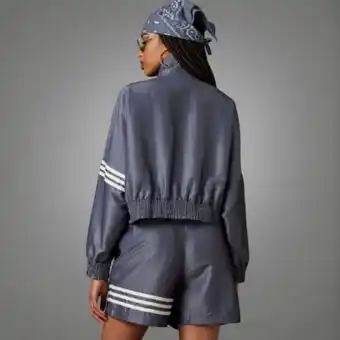 Adidas Adicolor neuclassics track jacket offer