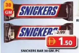Grand Hyper Market Snickers bar offer