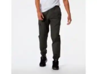 New Balance Pantalón new balance athletics woven ... oferta