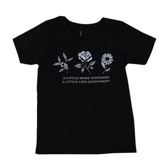 Coto Remera mujer manga corta negra estampado flores talle s oferta