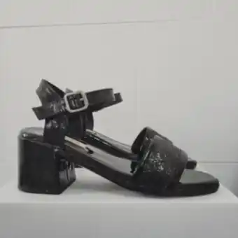 Nazaria Outlet sandalias glitter nro. 37 ( productos sin cambio) 2da selección oferta