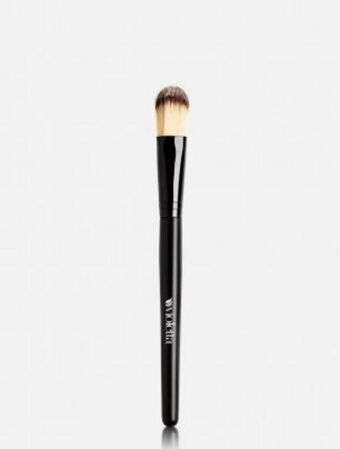 Brocha para corrector y base