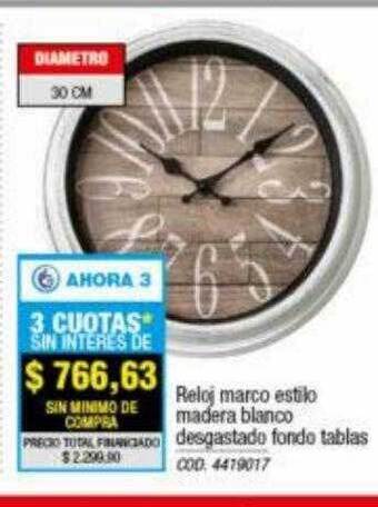 Reloj marco estilo madera blanco desgastado fondo tablas