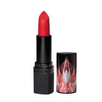 Avon Labial ultra matte | wonderland ultra ruby kiss oferta