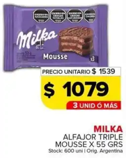 Carrefour Maxi Milka alfajor triple mousse oferta