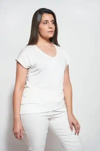 Chatelet Remera chicago de venecia. escote v y manga japonesa con detalle terminacion caderin cruzado, lisa. oferta