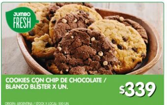 Jumbo Cookies con chips de chocolate/blanco blister x un oferta