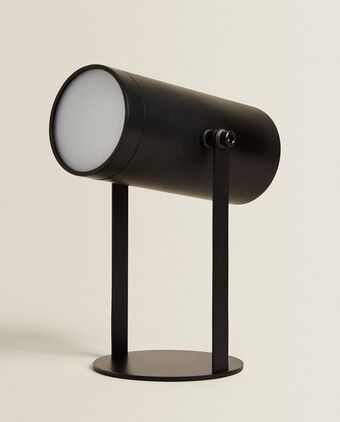 ZARA HOME Strahler mit usb Angebot