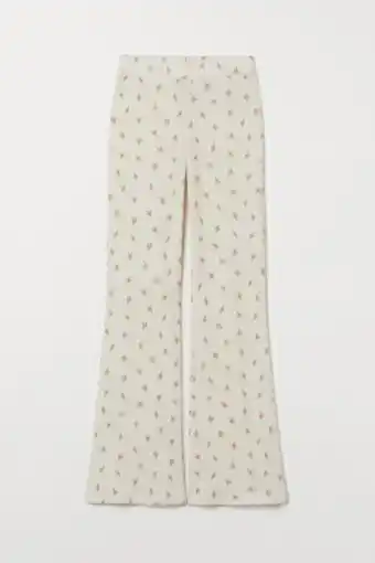 Ausgestellte leggings