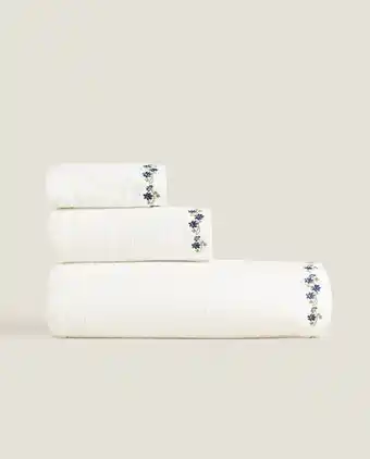 ZARA HOME Handtuch mit blumenstickerei Angebot