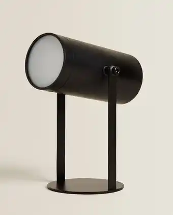 ZARA HOME Strahler mit usb Angebot