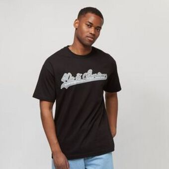 Slide in athletic tee