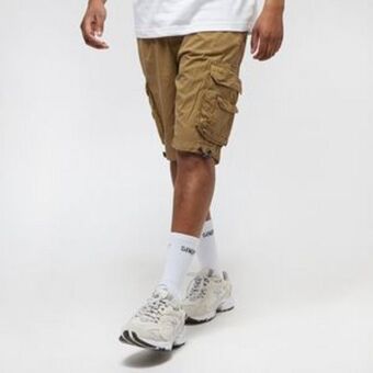 Double pocket cargo shorts