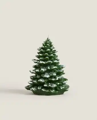 ZARA HOME Tannenbaumförimge kerze in grün mit schnee Angebot