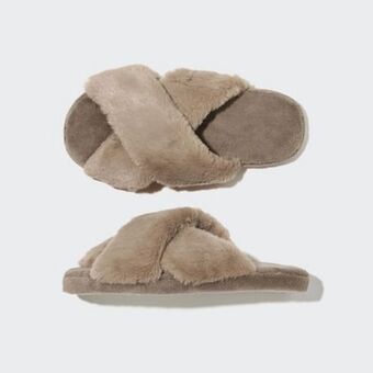 UNIQLO Fluffy fleece slides Angebot