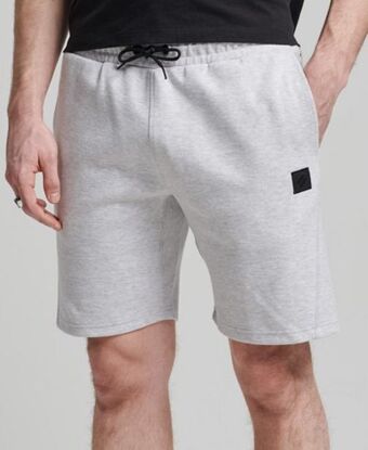 Superdry Code tech shorts Angebot