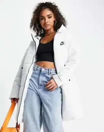 ASOS Nike – classic – wattierter longline-mantel in gipfel-weiß mit kapuze Angebot