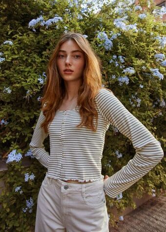 Mango Gestreiftes shirt Angebot