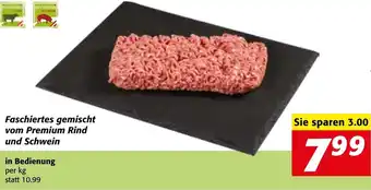 Strasser Markt Faschiertes gemischt vom Premium Rind un in Bedienung per kg Angebot