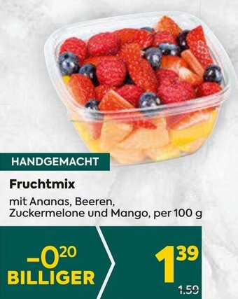 Billa Fruchtmix mit Ananas, Beeren, Zuckermelone und Mango, per 100 g Angebot