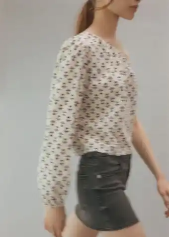 Asymmetrische bluse mit motiv