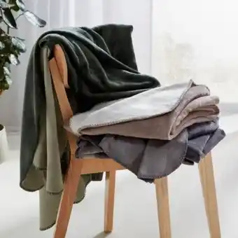 Mömax Kuscheldecke hermi wende Angebot