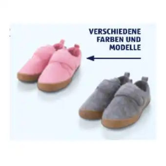 Hofer L&d kinder-winter hausschuhe versch. farben und modelle hofer 1 paar Angebot