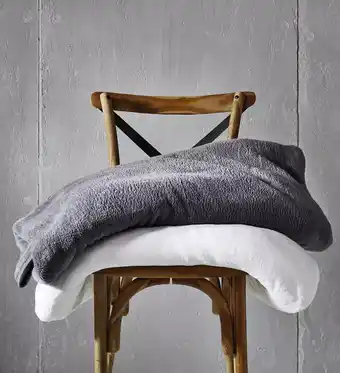 Mömax modern living Kuscheldecke „Michael XXL“ 6995035801 mömax 1 Stück Angebot