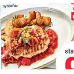 Maximarkt Schweinerückensteak mit Sauce Amatriciana, dazu Rosmarinkartoffeln Maximarkt Angebot