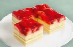 Billa BILLA PLUS Konditorei Erdbeerschnitte Angebot