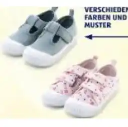 Hofer Kleinkinder-Schuhe versch. Farben und Muster HOFER Angebot