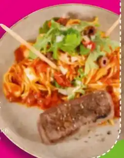 Mömax Mömax Spaghetti Napoli mit 150g Lady-Steak Angebot
