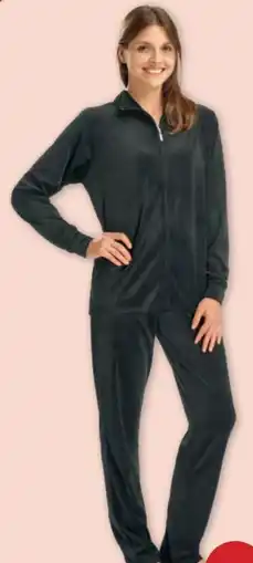 PENNY Damen-Velours-Hausanzug Angebot