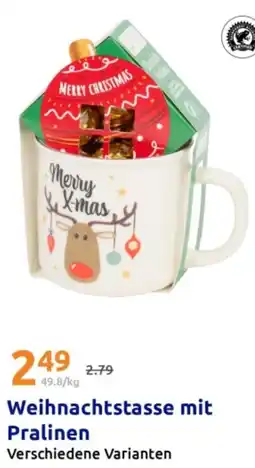 Action Weihnachtstasse mit Pralinen Angebot