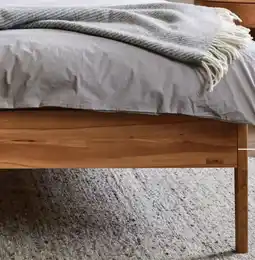 Grüne Erde Bett Almeno mit Sprossenbetthaupt, horizontal, in Kernbuche Angebot