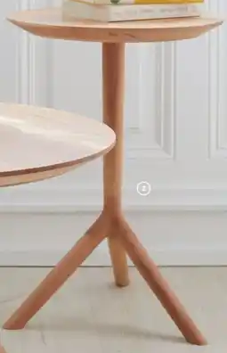 Grüne Erde Beistelltisch Tornio in Buche Angebot