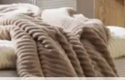 Mömax Modern Living Kuscheldecke Conni Angebot