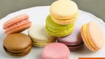 Billa BILLA PLUS Konditorei Makronen Angebot