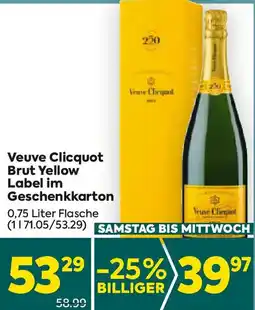 Billa Veuve Clicquot Brut Yellow Label im Geschenkkarton Angebot