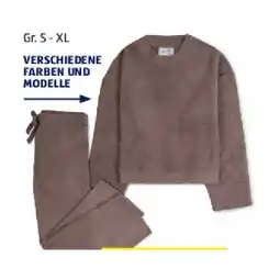 Hofer Damen-Strickset versch. Farben und Modelle HOFER Angebot