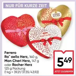 Maximarkt Ferrero Raaello Herz, Mon Cheri Herz oder Rocher Herz Angebot