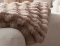 Mömax Premium Living Felldecke Bella Angebot